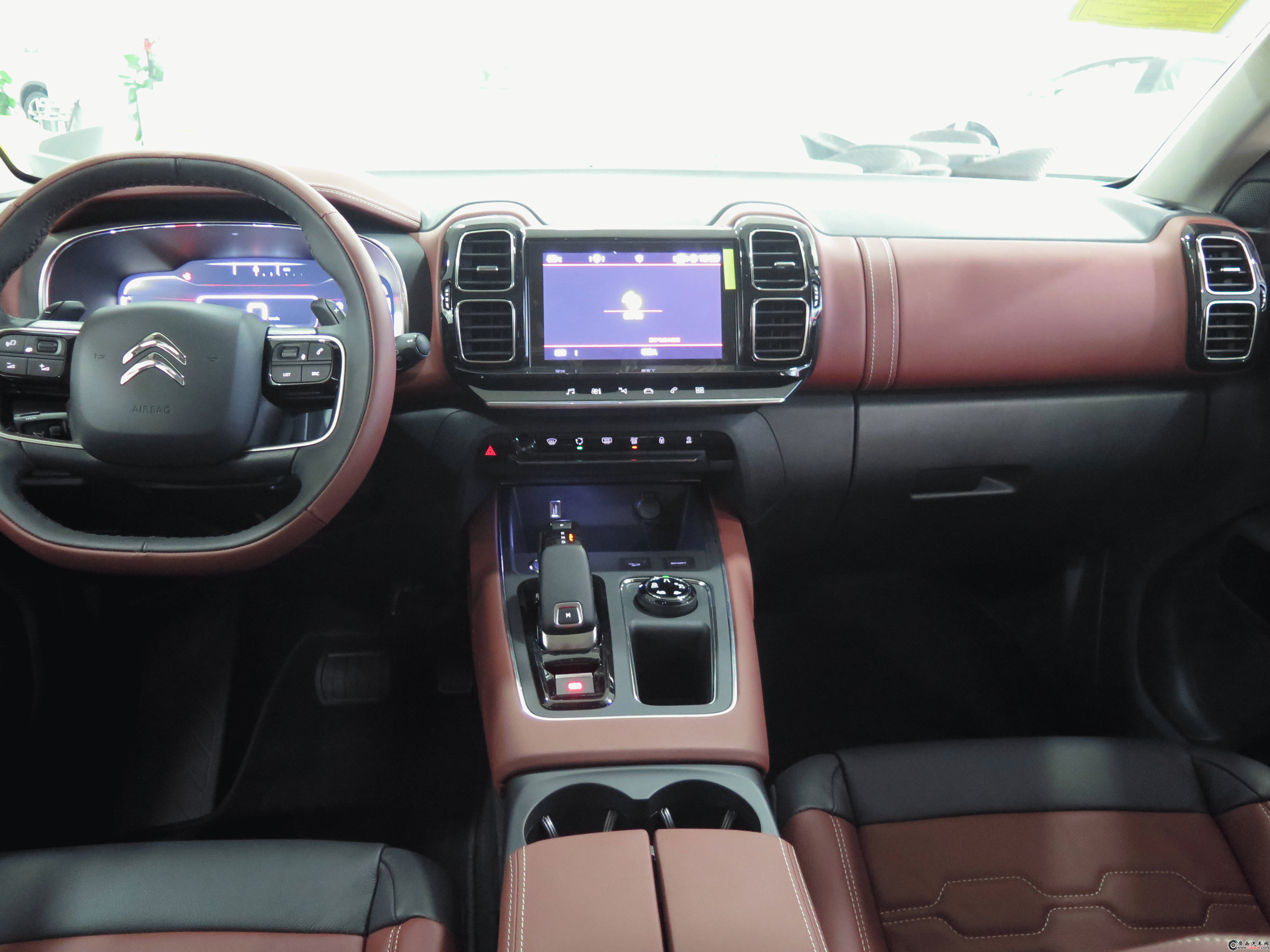 天逸 C5 AIRCROSS車(chē)型 內(nèi)飾圖