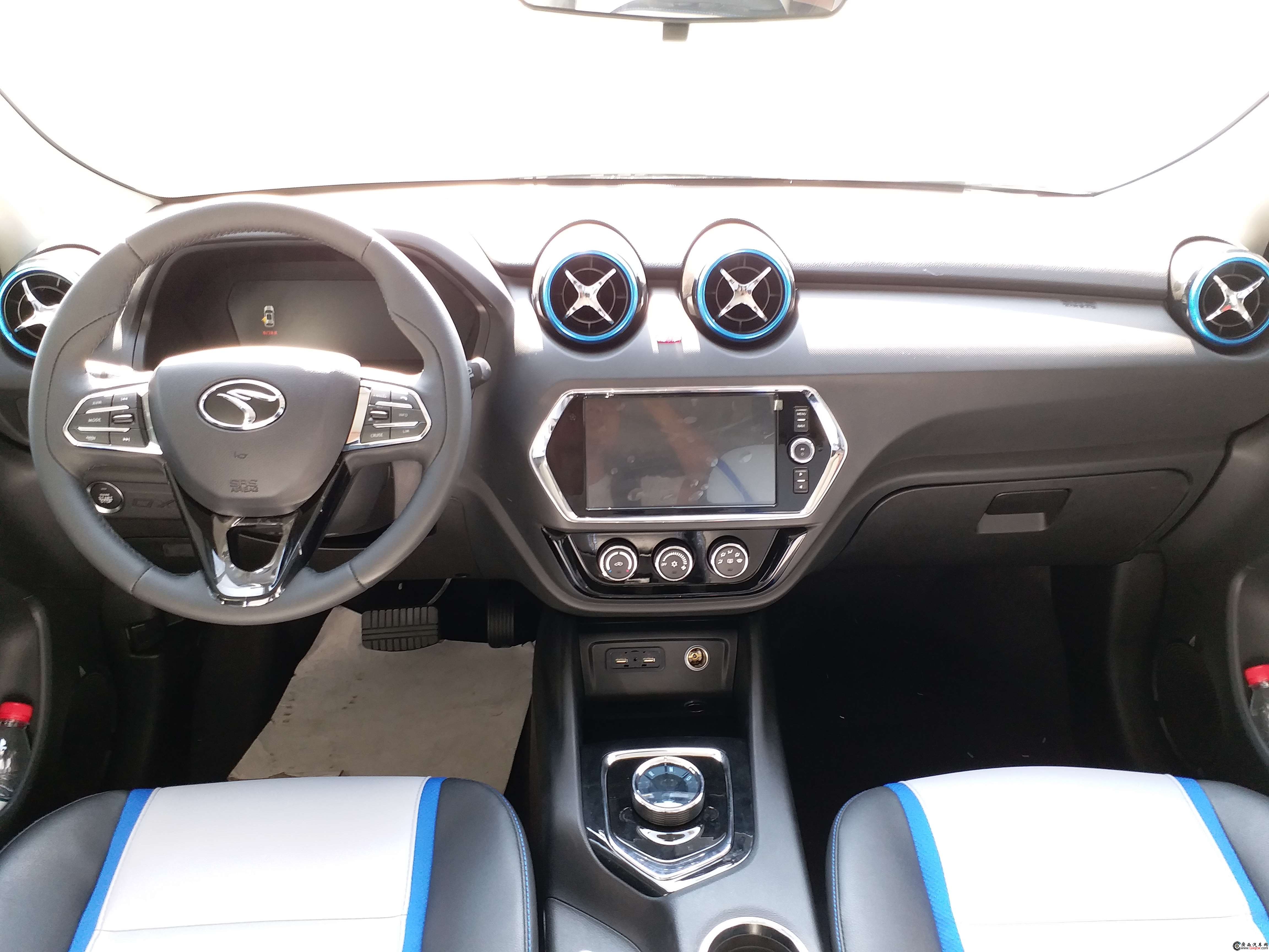 東南DX3 EV車型 內飾圖