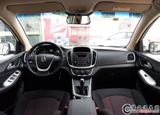 g֮x15fԪԃ(ni)Ʒ|(zh)SUV 